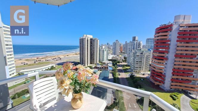 Apartamento en Punta del Este (Playa Brava) - Ref. 4271