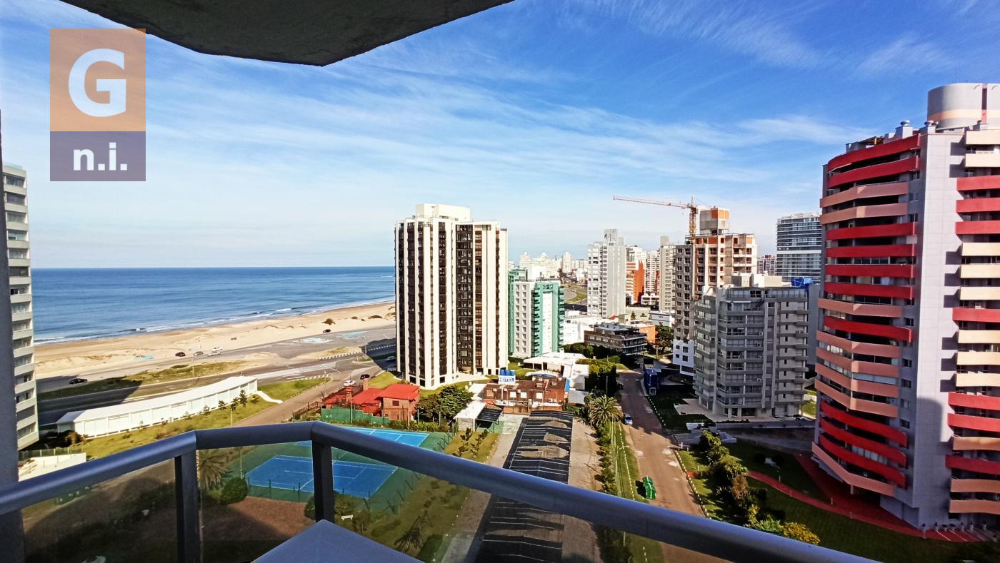 Apartamento en Punta del Este (Playa Brava) - Ref. 4271