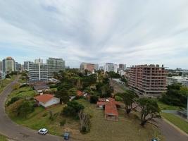 Apartamento en Punta del Este (Playa Brava) Ref. 3943