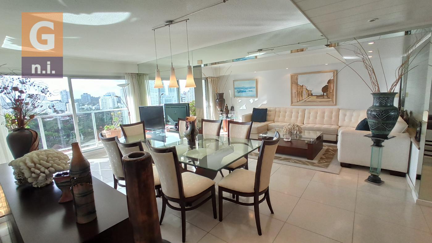 Apartamento en Punta del Este (Playa Brava) Ref. 3960