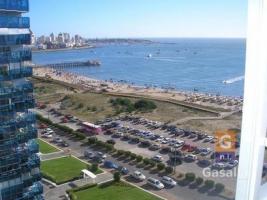 Apartamento en Punta del Este (Playa Mansa) - Ref. 1240