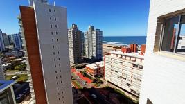 Apartamento en Punta del Este (Playa Mansa) - Ref. 4260
