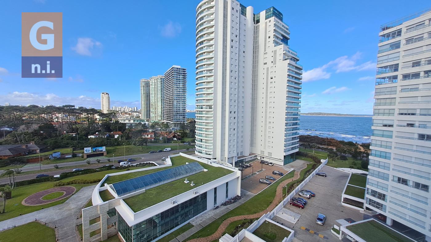 Apartamento en Punta del Este (Playa Mansa) - Ref. 4346