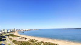 Apartamento en Punta del Este (Playa Mansa) Ref. 1521