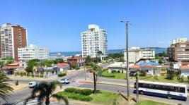 Apartamento en Punta del Este (Playa Mansa) Ref- 4476