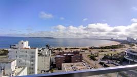 Apartamento en Punta del Este (Playa Mansa) Ref. 5359