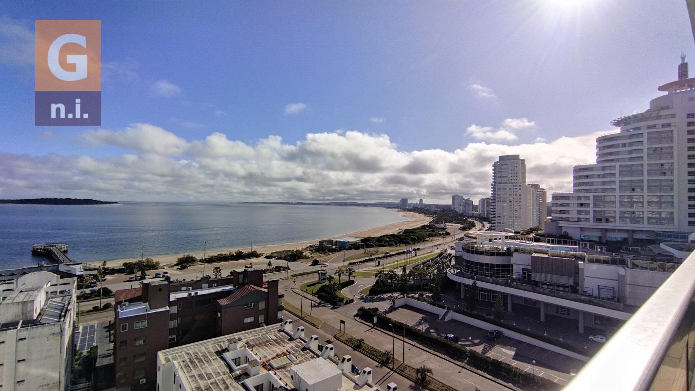 Apartamento en Punta del Este (Playa Mansa) Ref. 5359