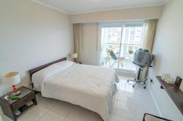 Apartamento en Punta del Este (Playa Mansa) Ref. 5568