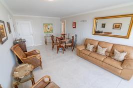 Apartamento en Punta del Este (Playa Mansa) Ref. 5568