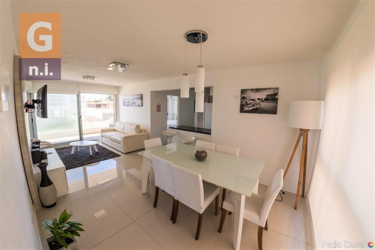 Apartamento en Punta del Este (Playa Mansa) Ref. 5891