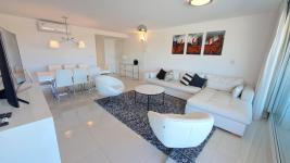 Apartamento en Punta del Este (Playa Mansa) Ref, 6868