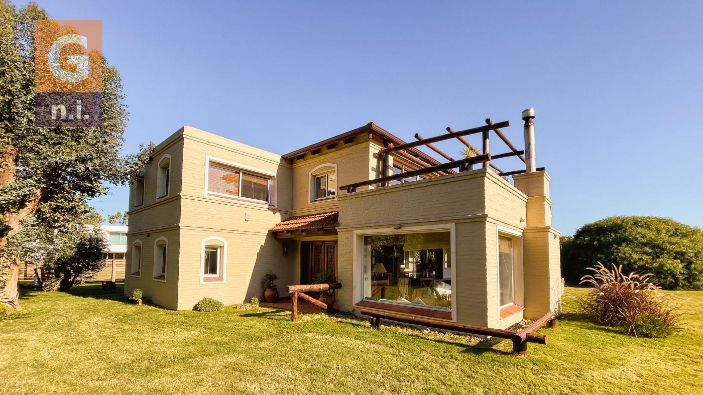 Casa en Piriápolis (Bella Vista) Ref. 4816