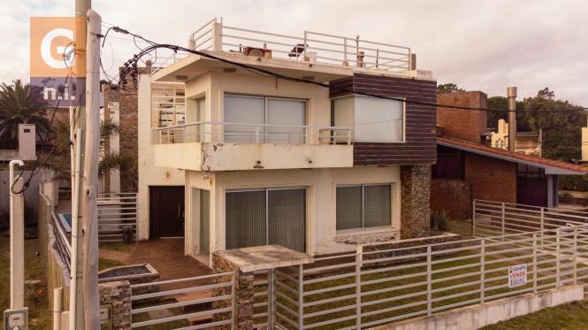 Casa en Piriápolis (Playa Hermosa) Ref. 6633