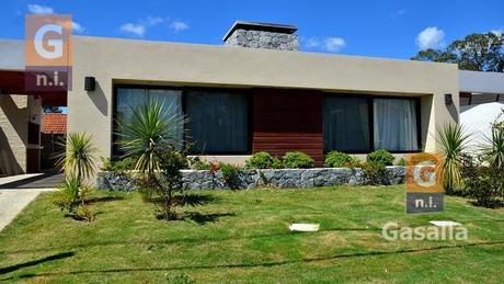 Casa en Piriápolis (Portales) Ref. 1964