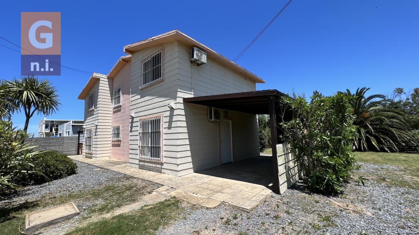 Casa en Piriápolis (Portales) Ref. 3477