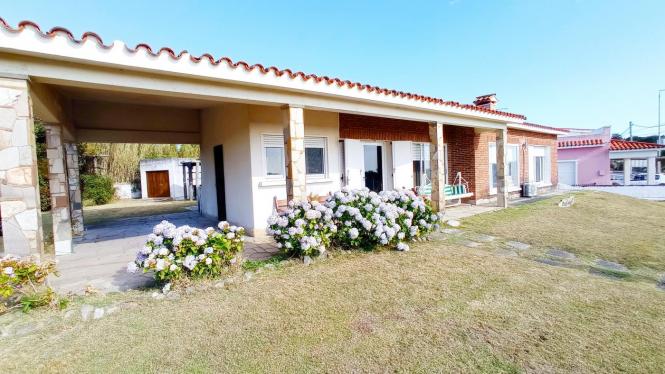 Casa en Piriápolis (Punta Colorada) Ref. 4417