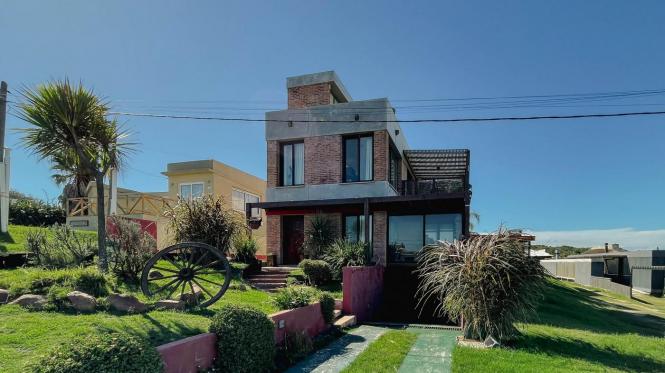 Casa en Piriápolis (Punta Colorada) Ref.2334