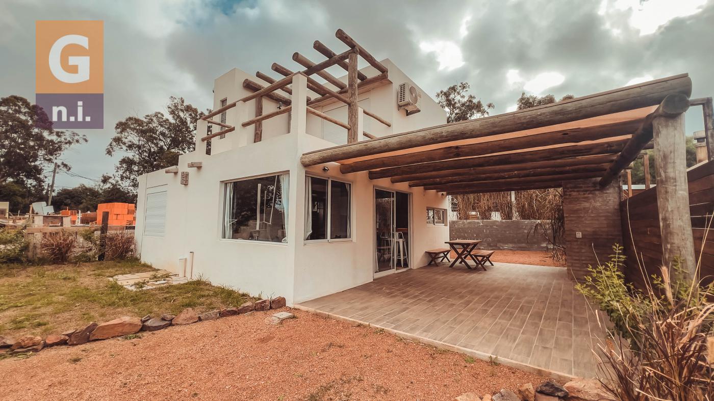 Casa en Piriápolis (Punta Fría) Ref. 6720