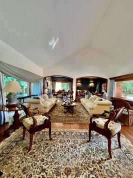 Casa en Punta del Este (Beverly Hills) Ref. 5933