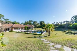 Casa en Punta del Este (Beverly Hills) Ref. 5985