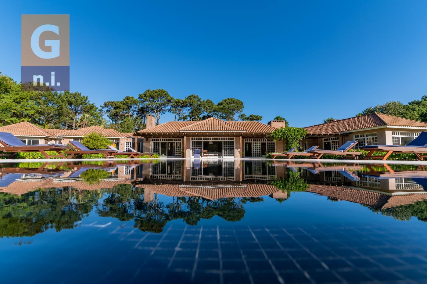 Casa en Punta del Este (Beverly Hills) Ref. 5985