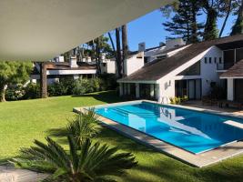 Casa en Punta del Este (Cantegril)- REF. 4437