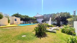 Casa en Punta del Este (La Barra)- Ref 4488