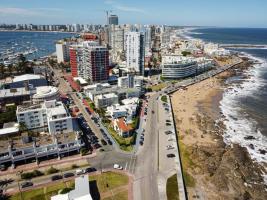 Casa en Punta del Este (Península) Ref. 4998