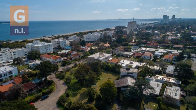 Casa en Punta del Este (Playa Mansa)