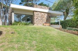 Casa en Punta del Este (Playa Mansa) Ref. 6900