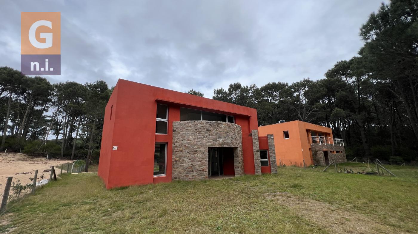 Casa en Punta del Este (Punta Ballena) Ref. 5408