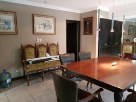 Locales y Negocios en Punta del Este (Península)
