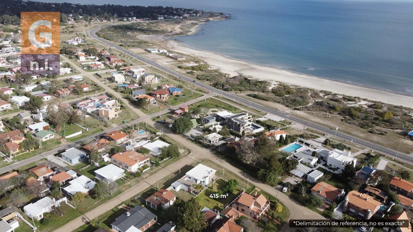 Terreno en Piriápolis (Playa Hermosa) Ref. 5479