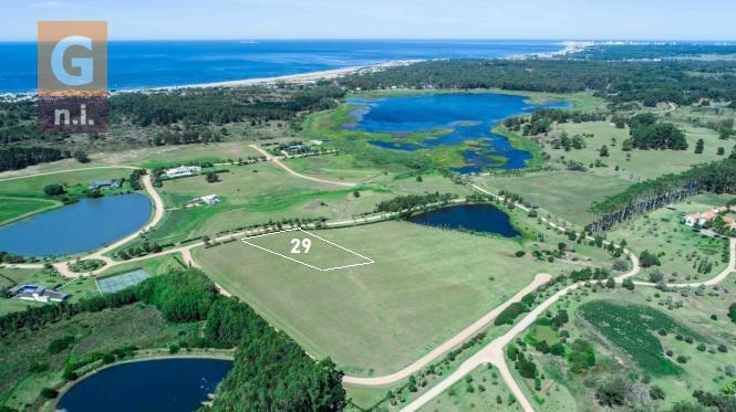 Terreno en Punta del Este (Manantiales) Ref. 4910